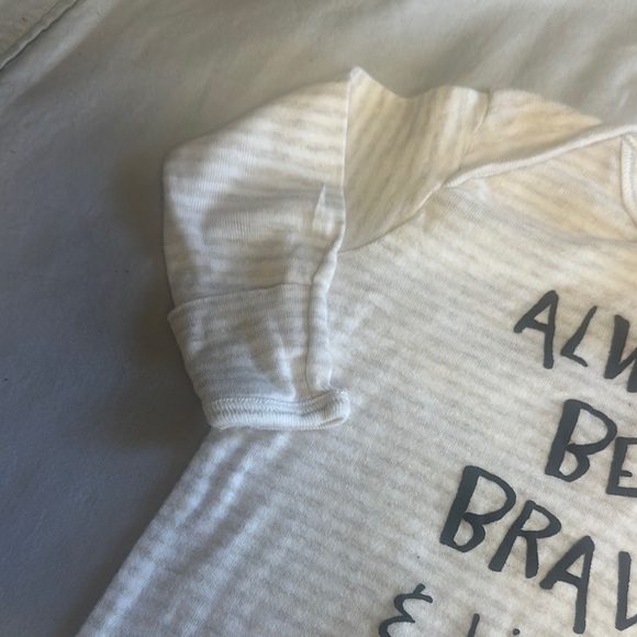 Gerber - Convertible Tan & Cream striped Sleep Sacks/gown with elastic bottom - Picture 3 of 5